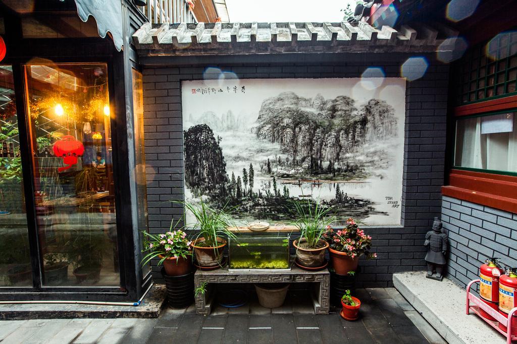 Happy Dragon Courtyard Hostel Beijing Exterior photo